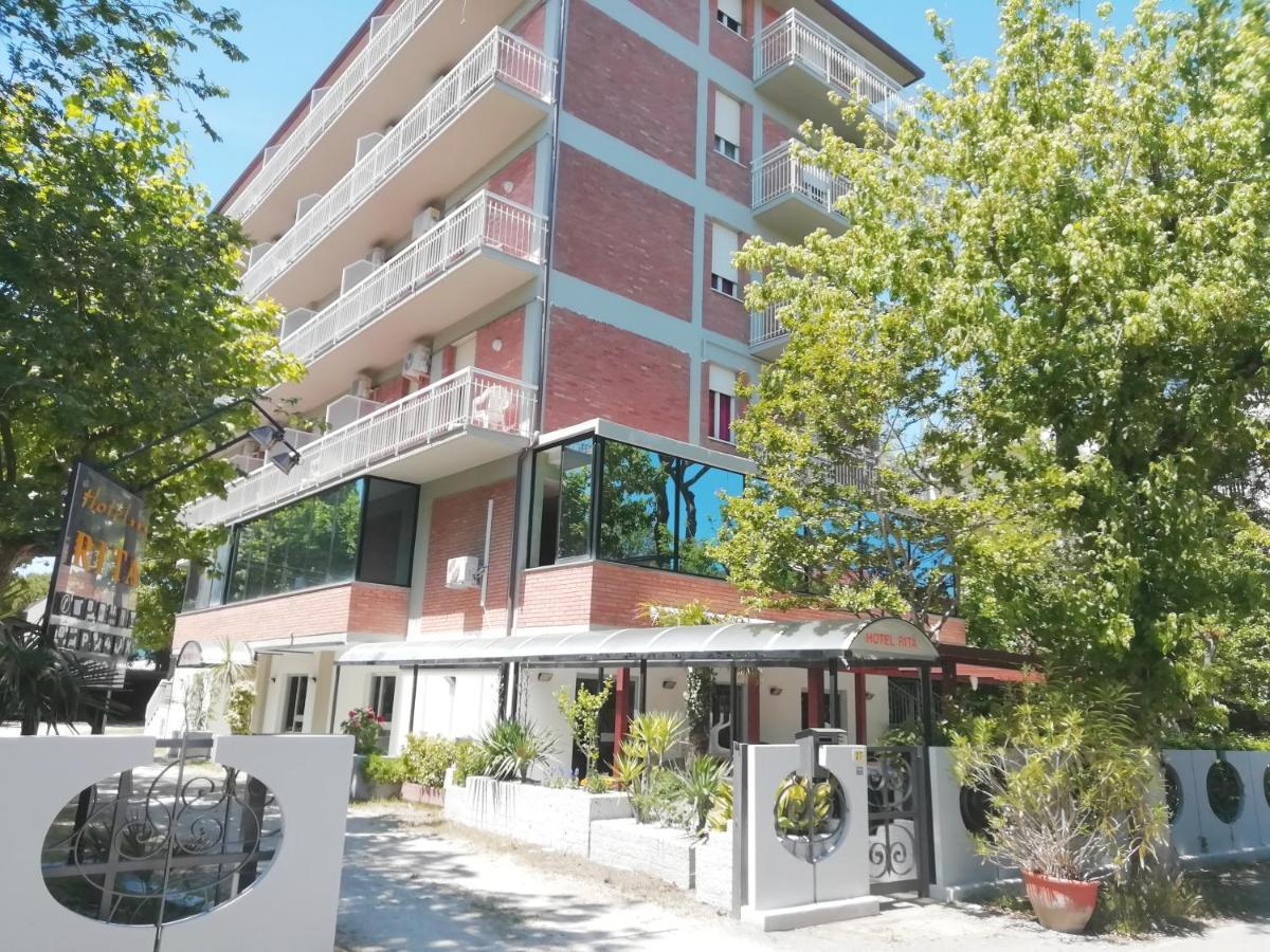 Hotel Rita チェルヴィア エクステリア 写真