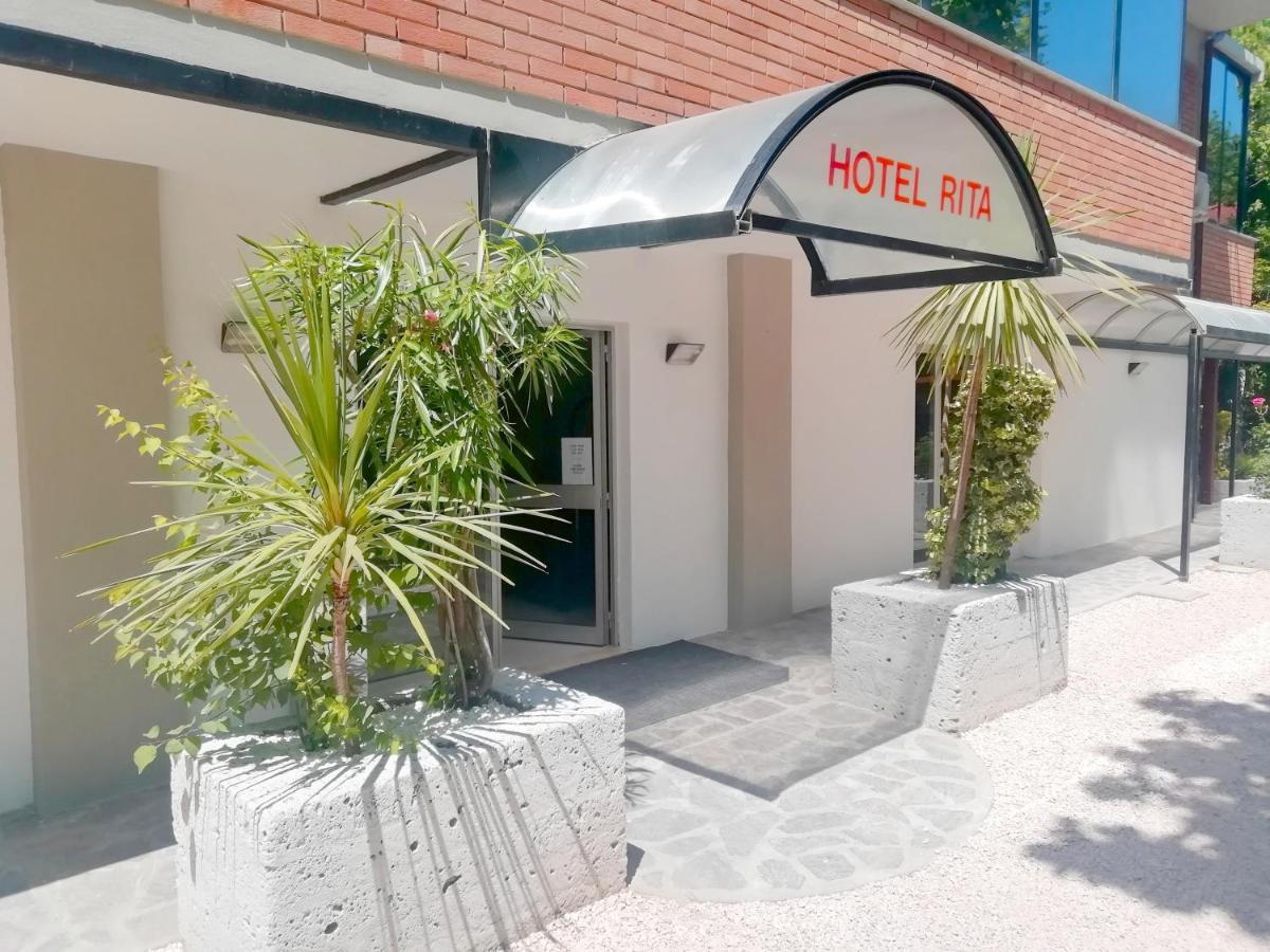 Hotel Rita チェルヴィア エクステリア 写真
