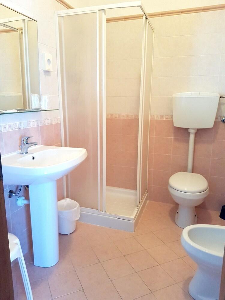 Hotel Rita チェルヴィア エクステリア 写真