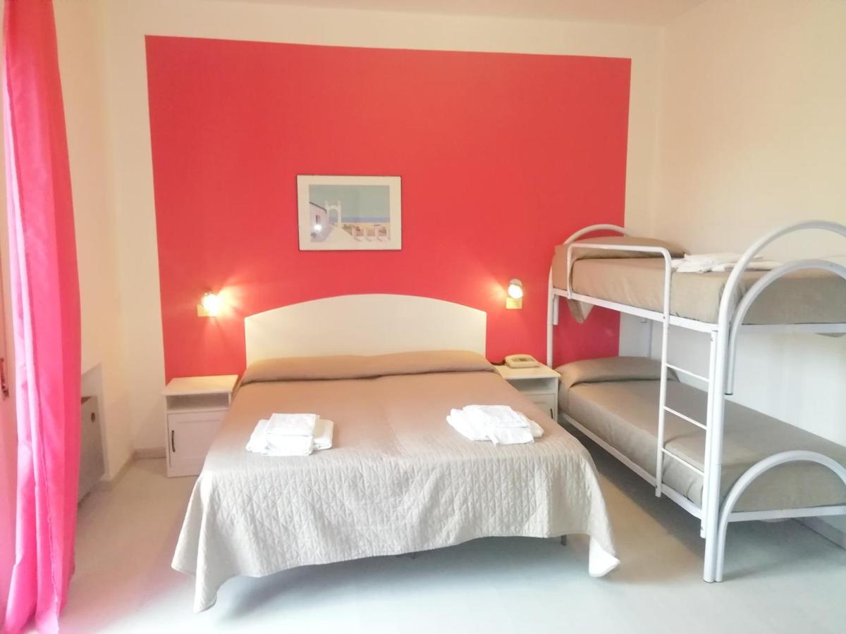 Hotel Rita チェルヴィア エクステリア 写真